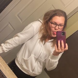 Meet your Posher, Madi